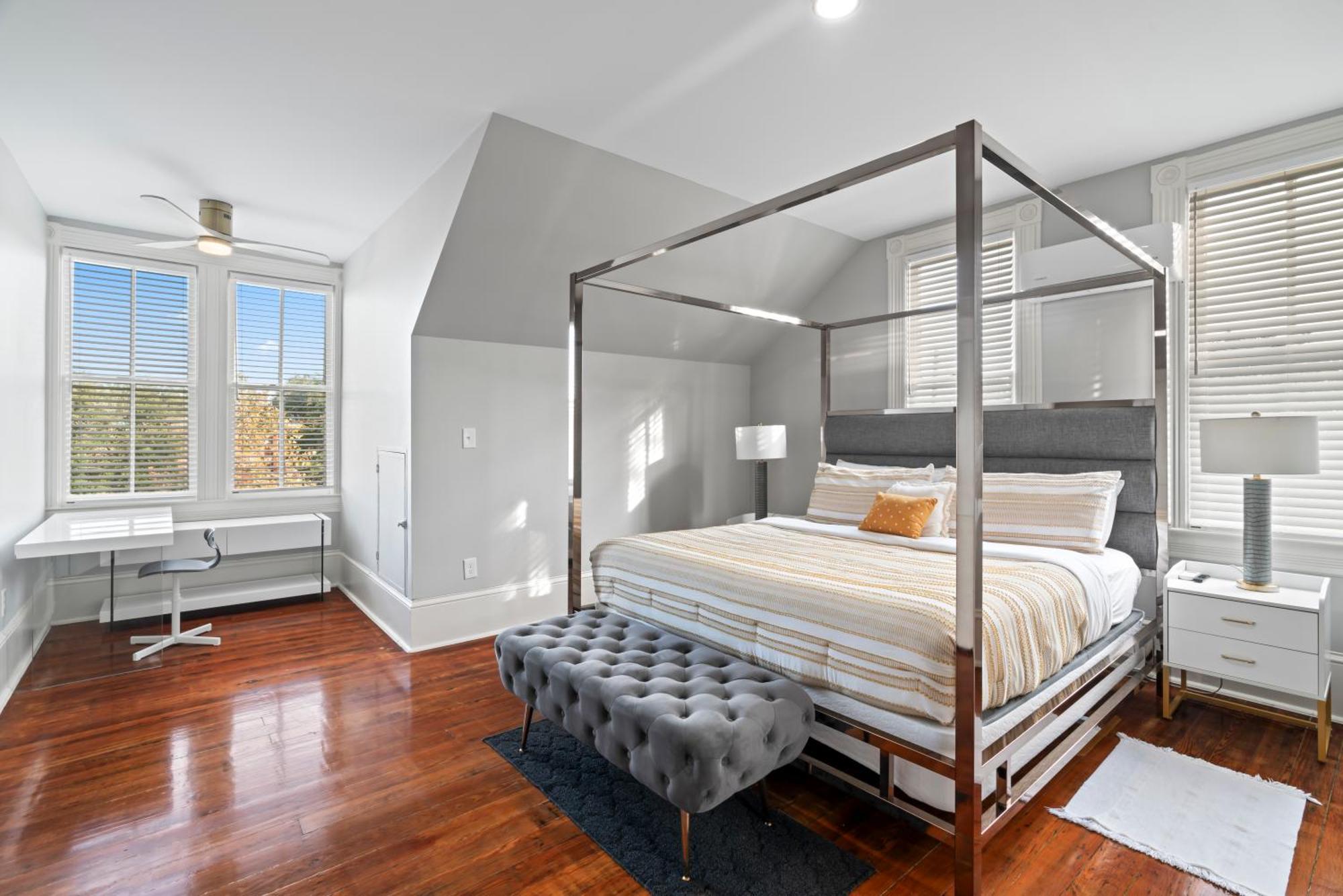 Historic Galveston Family Beach Home With 3 King Beds Экстерьер фото