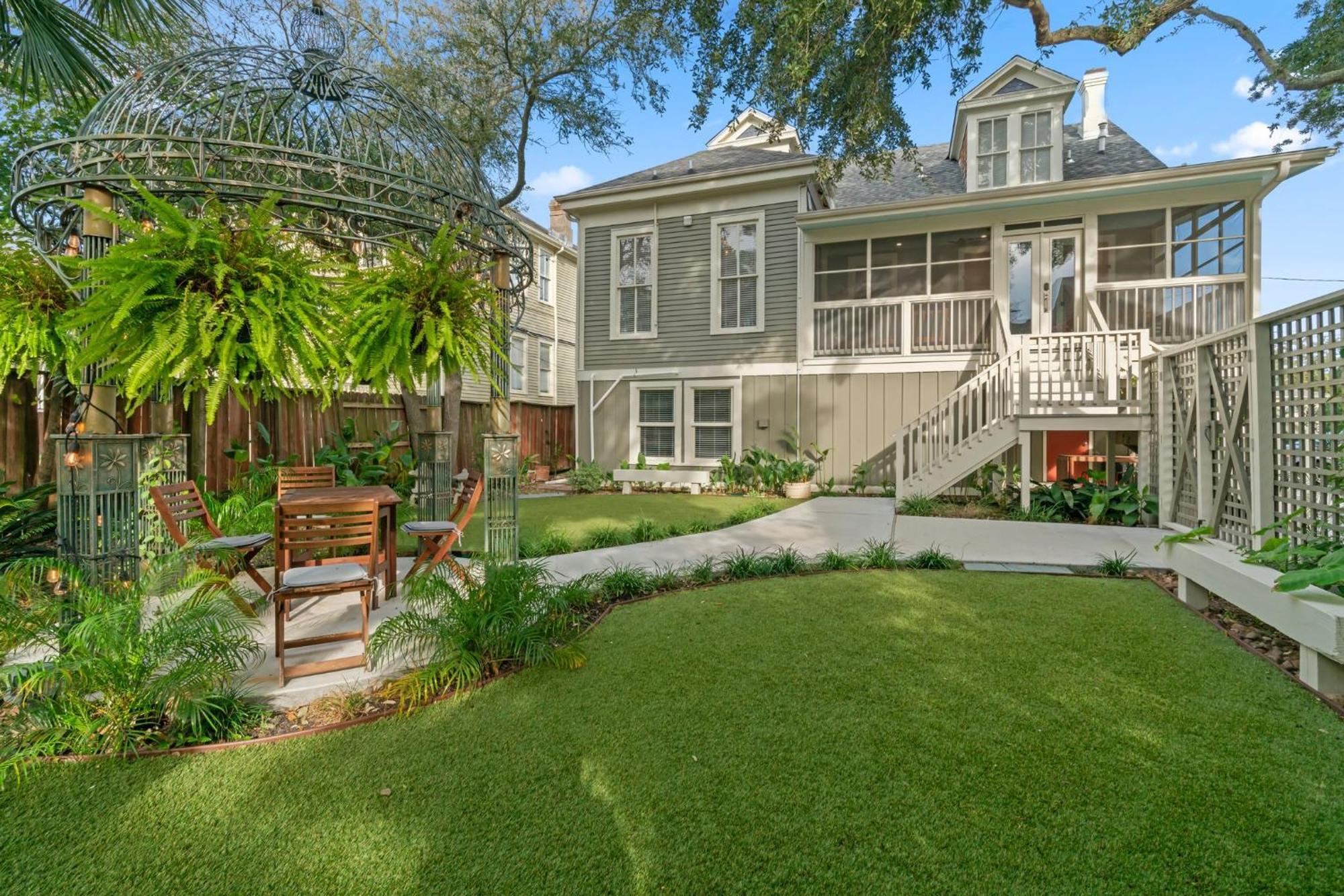 Historic Galveston Family Beach Home With 3 King Beds Экстерьер фото