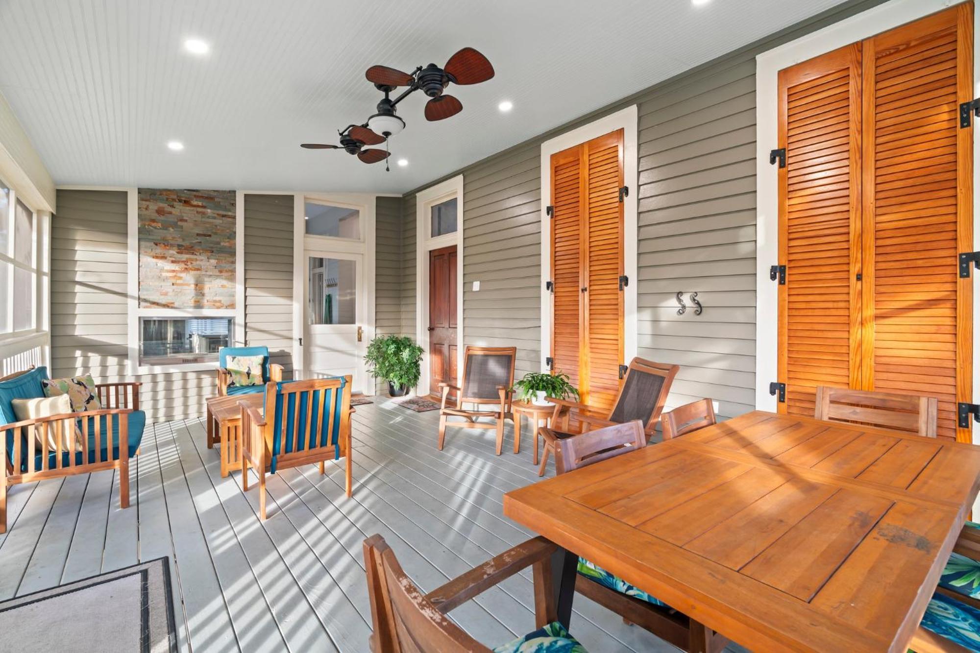 Historic Galveston Family Beach Home With 3 King Beds Экстерьер фото